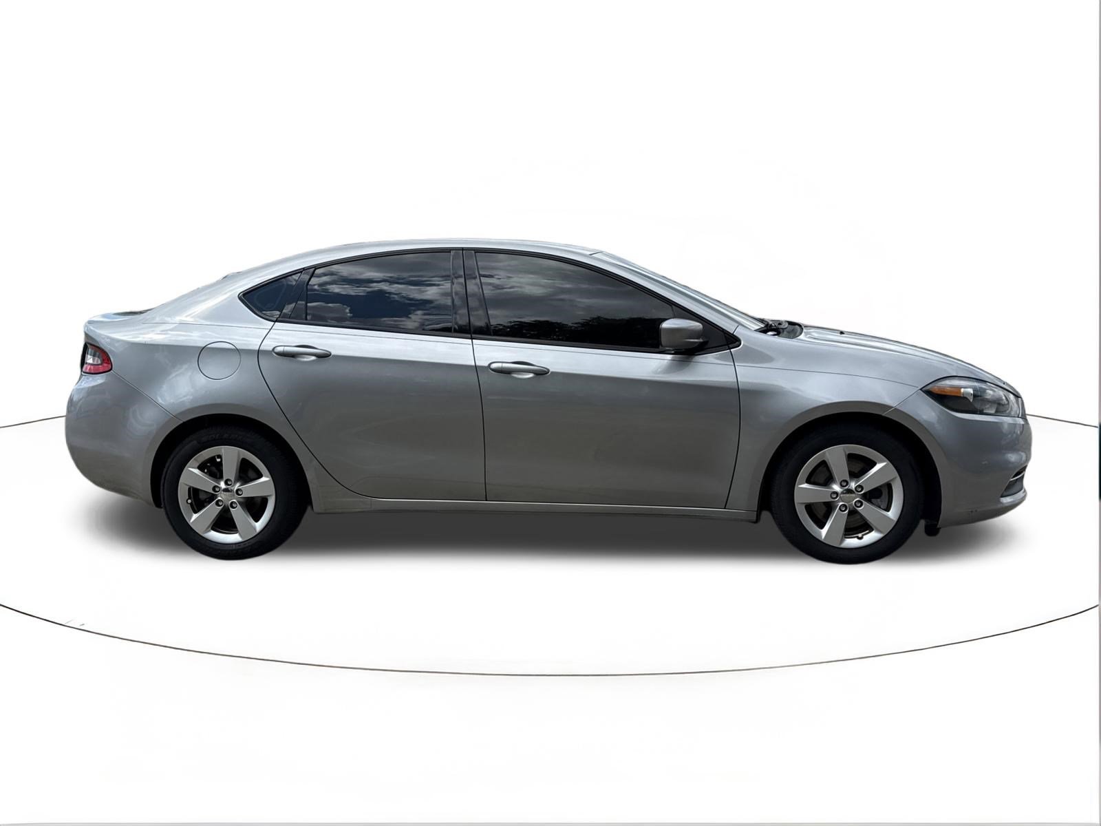Used 2015 Dodge Dart SXT FWD image 2