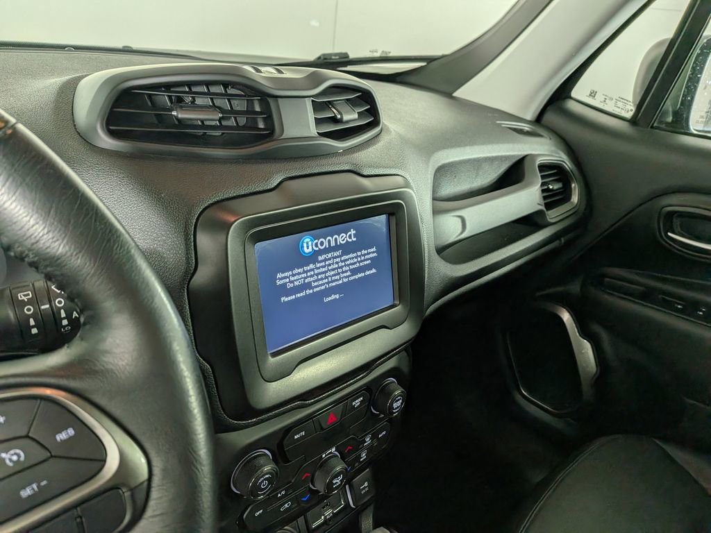 Used 2019 Jeep Renegade Limited image 23