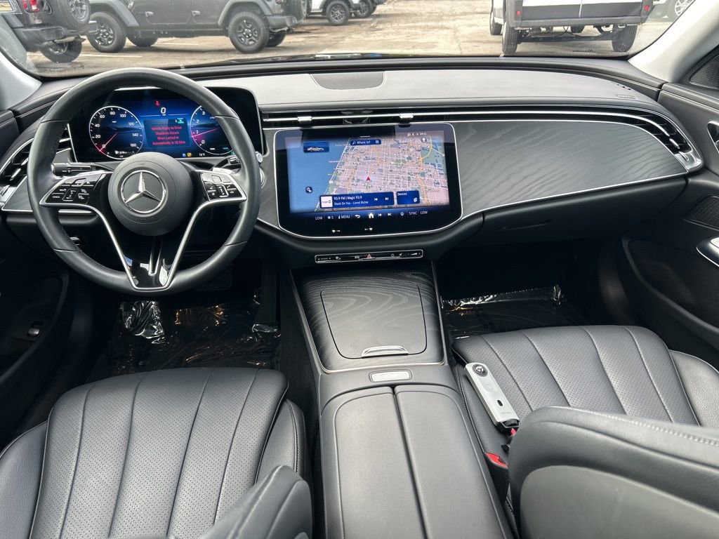 Used 2025 Mercedes-Benz E 350 Sedan image 22