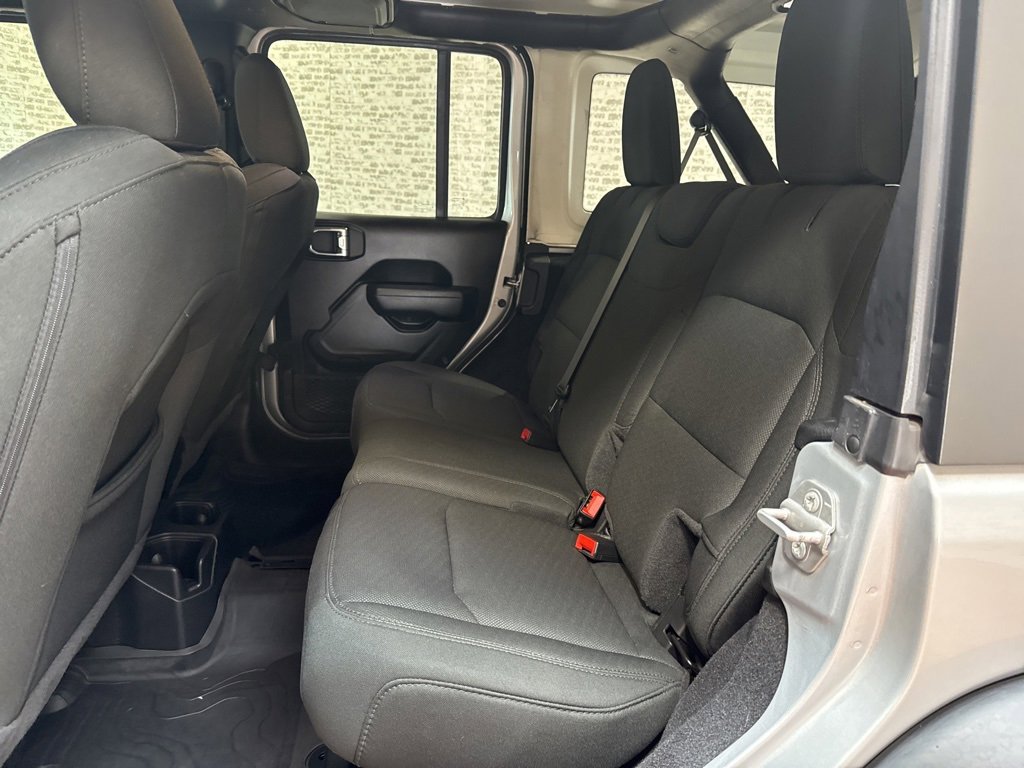 Used 2023 Jeep Wrangler Willys image 14