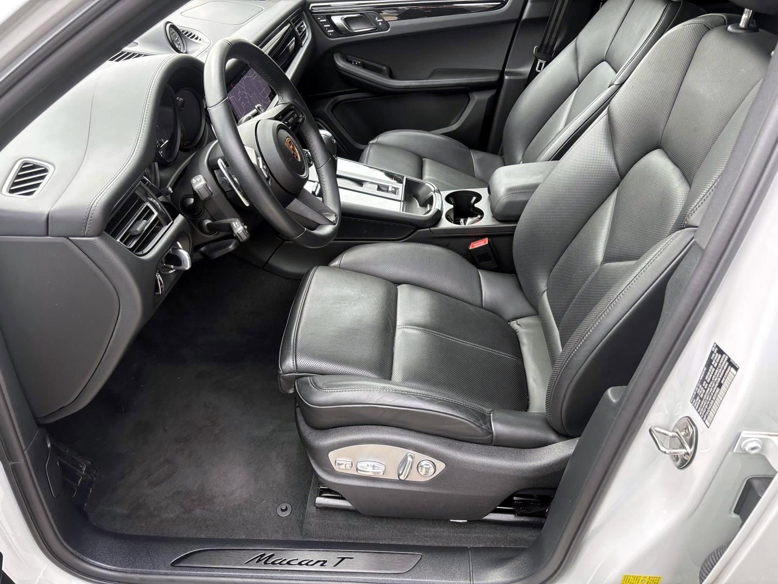 Used 2025 Porsche Macan Turbo image 20