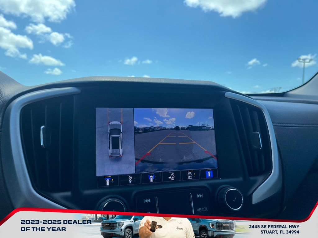 Used 2023 GMC Terrain SLT w/ Tech Package FWD image 33