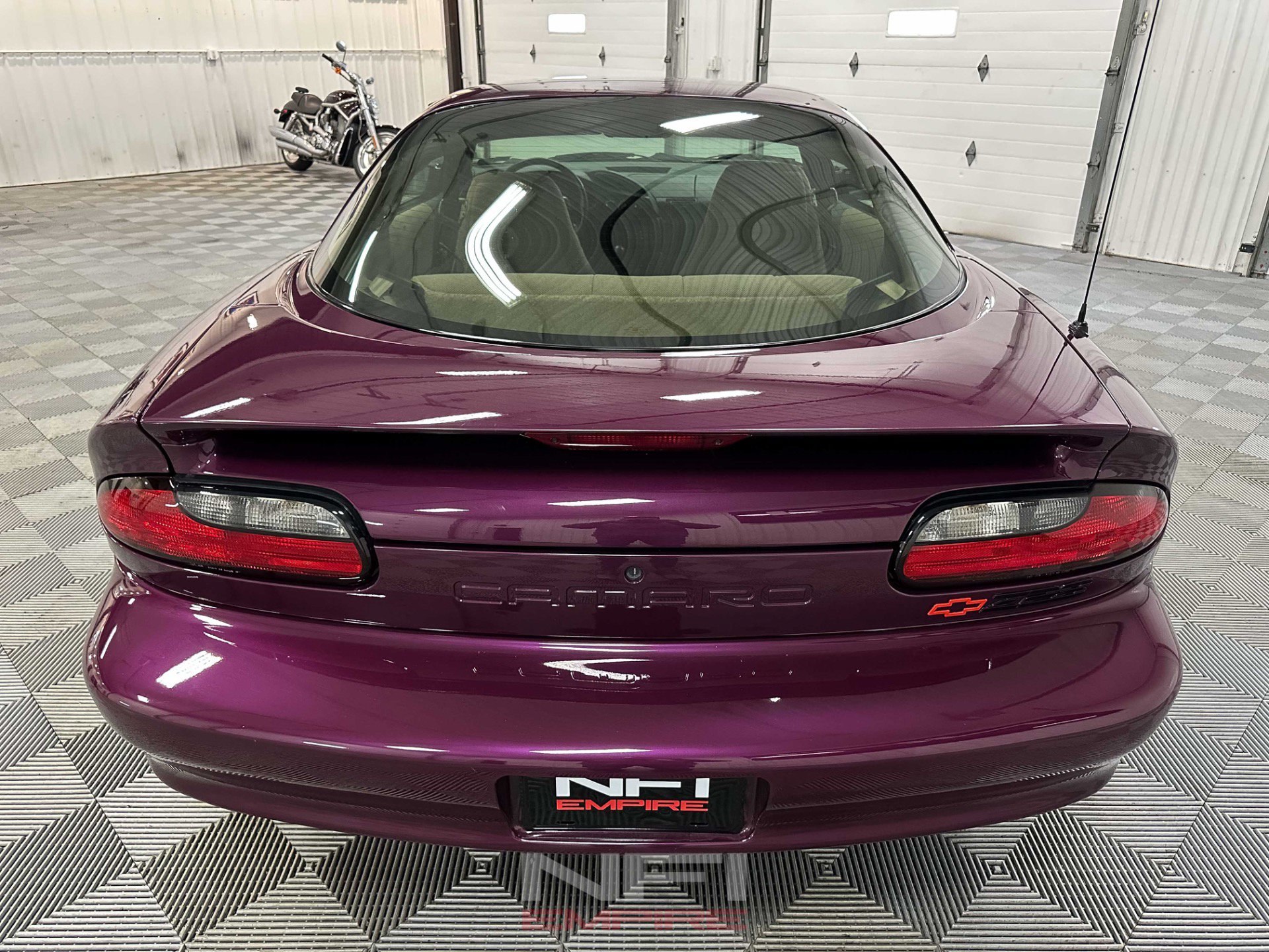 Used 1995 Chevrolet Camaro Z28 RWD image 9