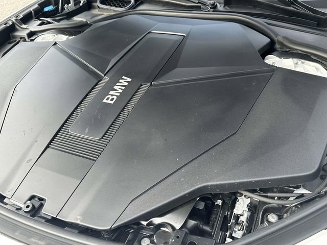 Certified 2025 BMW i7 xDrive60 image 13