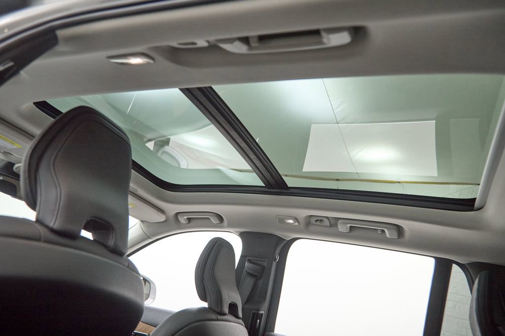 Certified 2023 Volvo XC90 B6 Plus w/ Protection Package Premier image 27