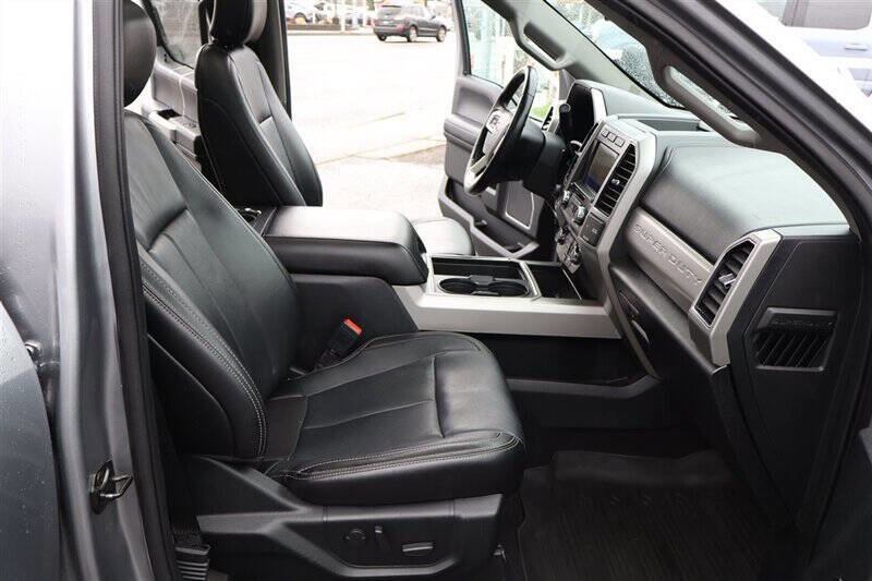 Used 2020 Ford F350 Lariat w/ Tremor Off-Road Package image 17