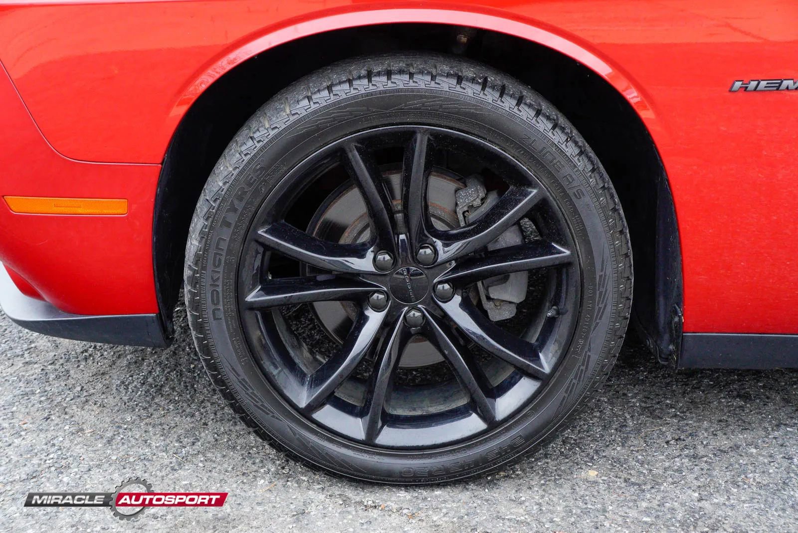 Used 2016 Dodge Challenger R/T w/ Blacktop Package image 13