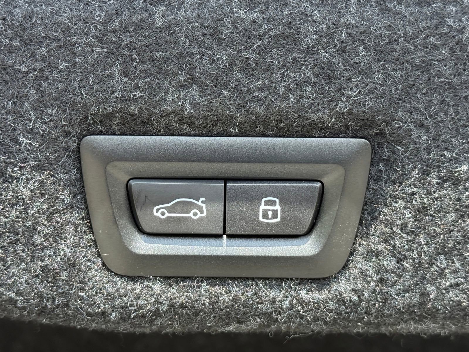 New 2026 BMW M5 w/ Executive Package image 18