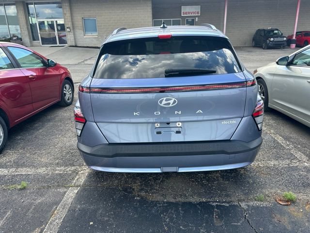 Used 2024 Hyundai Kona SEL FWD image 4
