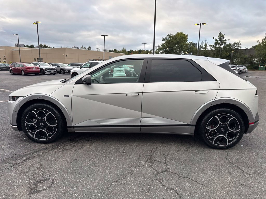 Certified 2024 Hyundai Ioniq 5 Limited AWD/4WD image 3