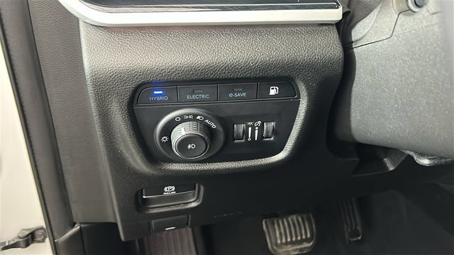 Used 2022 Jeep Grand Cherokee Trailhawk AWD/4WD image 19