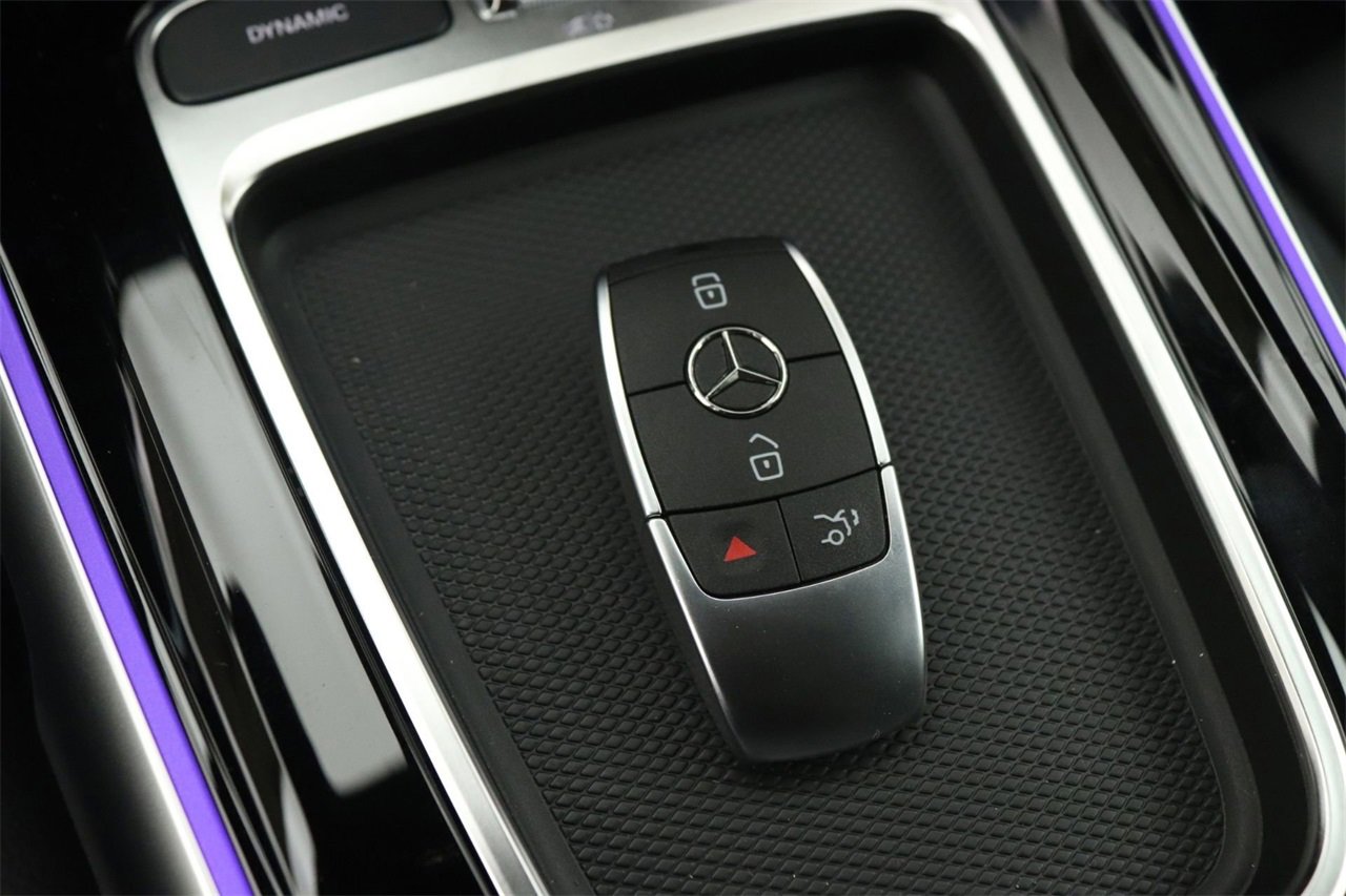 New 2025 Mercedes-Benz GLB 250 image 27