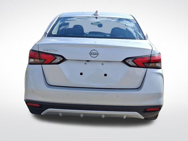 Used 2025 Nissan Versa SV image 5