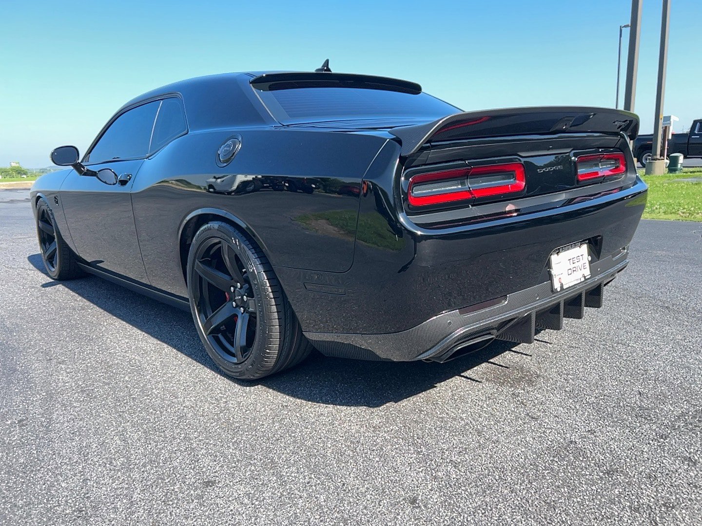 Used 2017 Dodge Challenger SRT Hellcat RWD image 7
