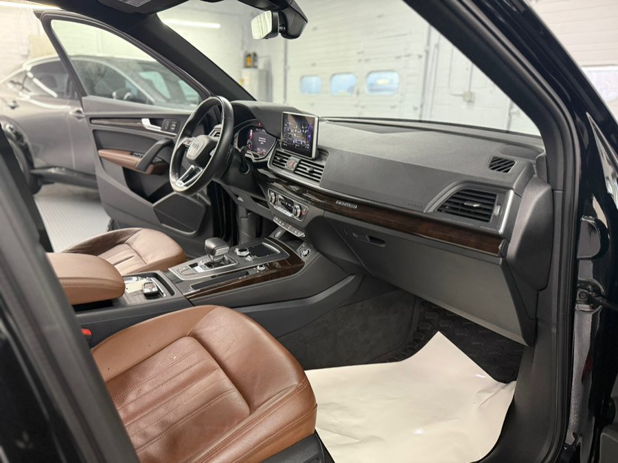 Used 2019 Audi Q5 2.0T Premium Plus w/ Premium Plus Package AWD/4WD image 34