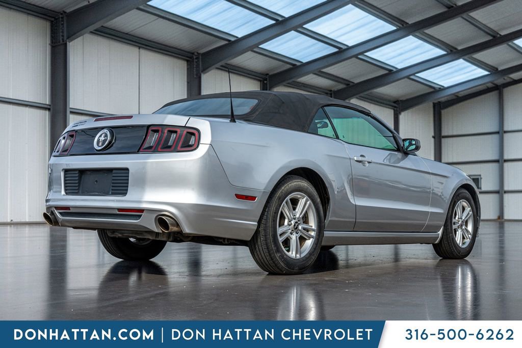 Used 2013 Ford Mustang Convertible image 30