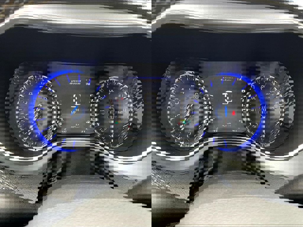 Used 2025 Chrysler Pacifica Limited FWD image 25