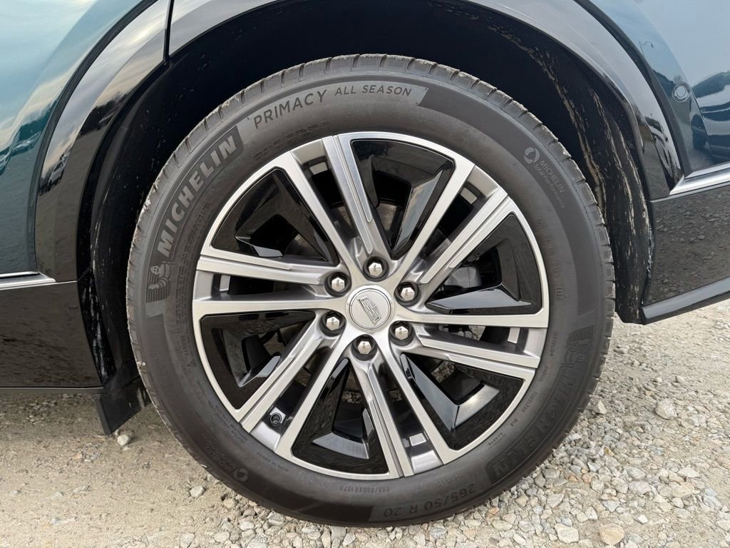 Certified 2025 Cadillac Lyriq Luxury w/ LPO, Floor Liner Package image 16