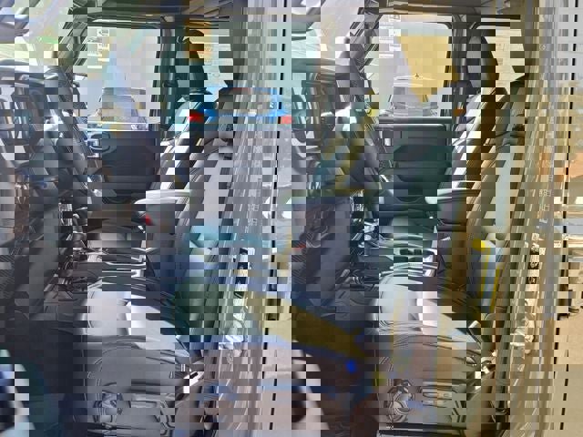 New 2025 Jeep Wrangler Unlimited Sport image 9