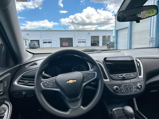 Used 2022 Chevrolet Malibu LT FWD image 10