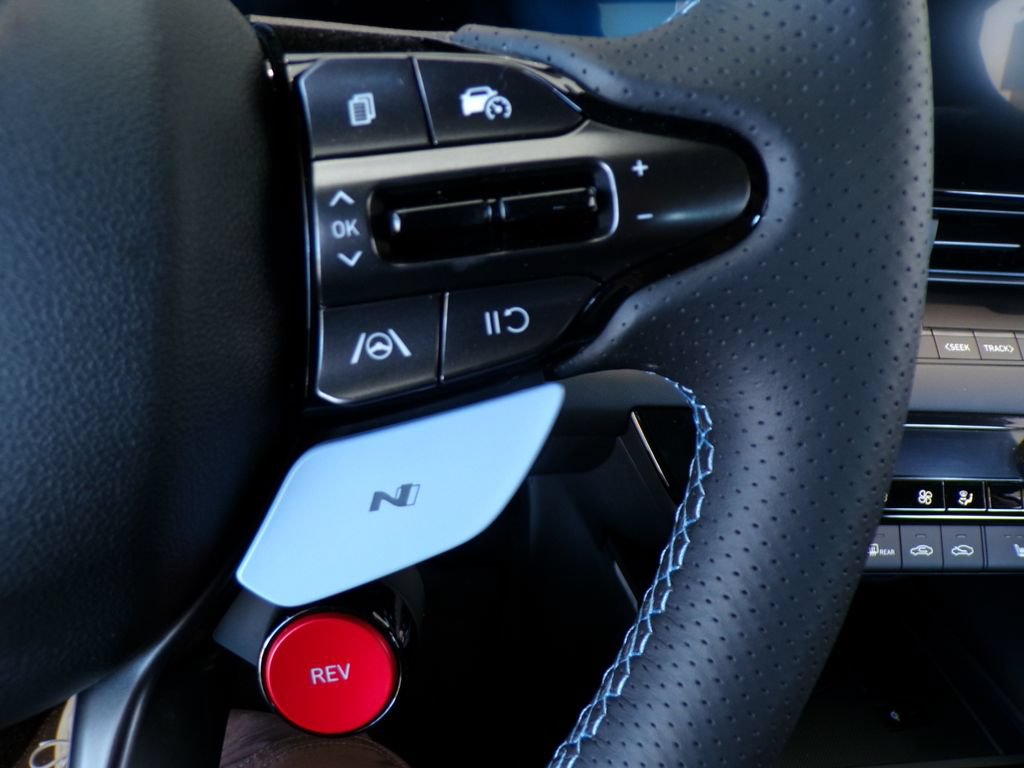 New 2026 Hyundai Elantra N FWD image 24