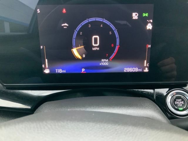 Used 2024 Chevrolet Trax RS w/ Sunroof Package image 22