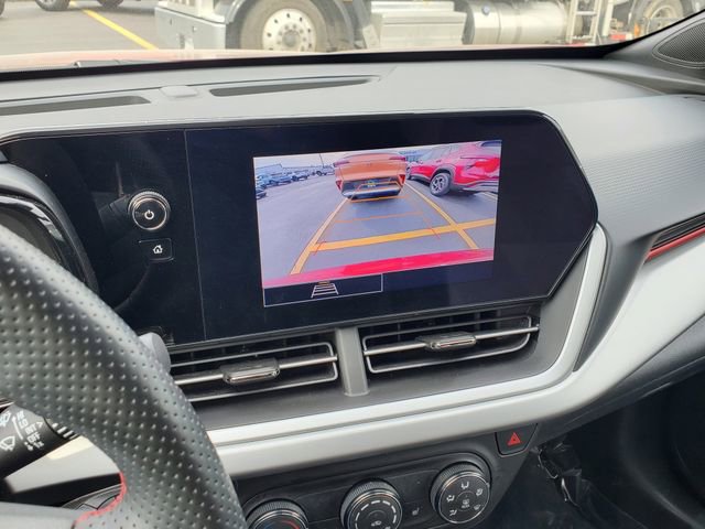 Certified 2024 Chevrolet Trax RS w/ Driver Confidence Package image 28