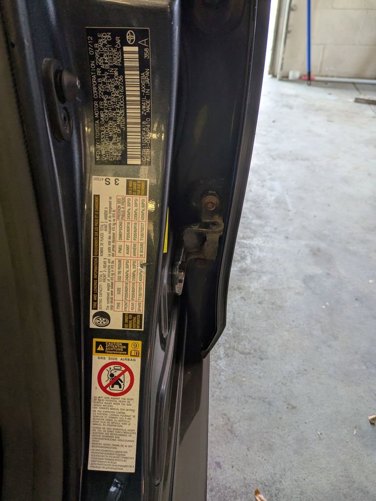 Used 2012 Toyota Prius V Three image 21