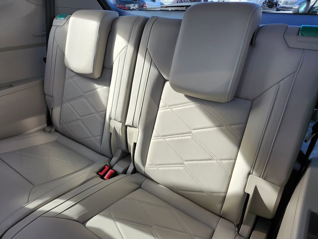 New 2026 Volkswagen Atlas SE image 10