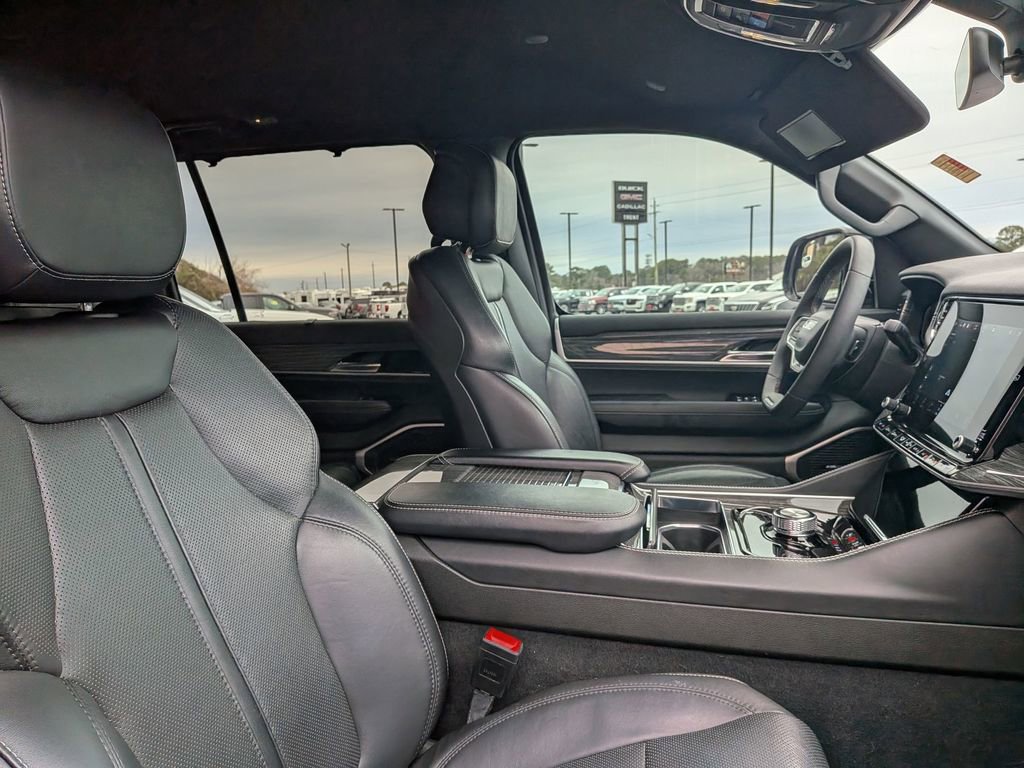 Used 2022 Jeep Wagoneer Series II w/ Convenience Group I image 30