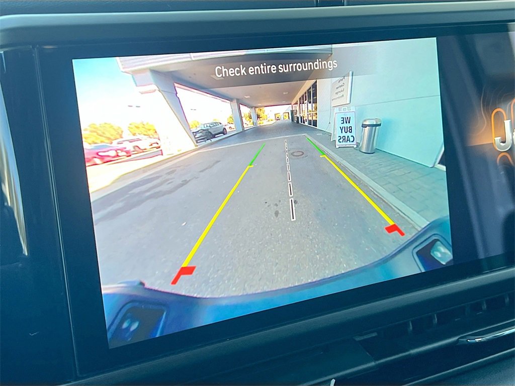 Used 2024 Jeep Gladiator Willys image 13