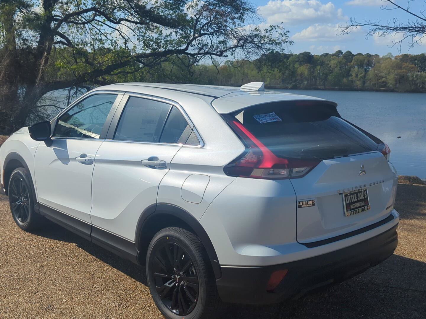 New 2026 Mitsubishi Eclipse Cross LE AWD/4WD image 8