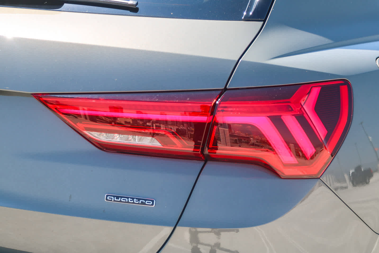 Used 2025 Audi Q3 2.0T Premium w/ Convenience Package image 11