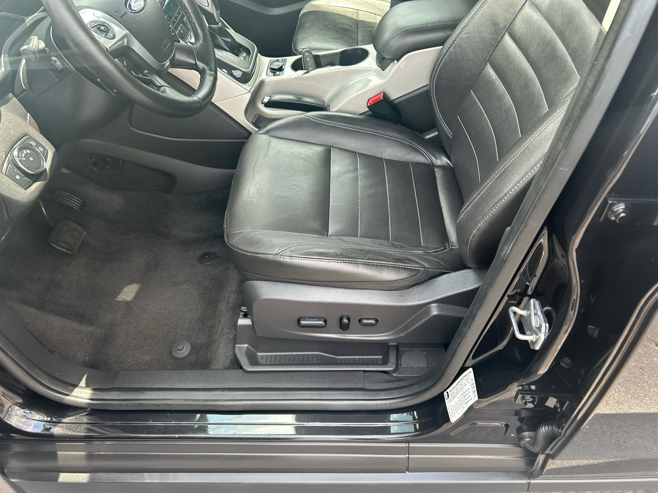 Used 2013 Ford C-MAX Energi SEL image 11