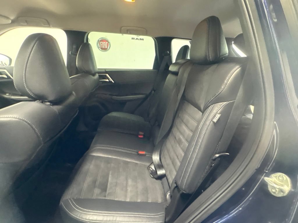 Used 2022 Mitsubishi Outlander SE AWD/4WD image 14