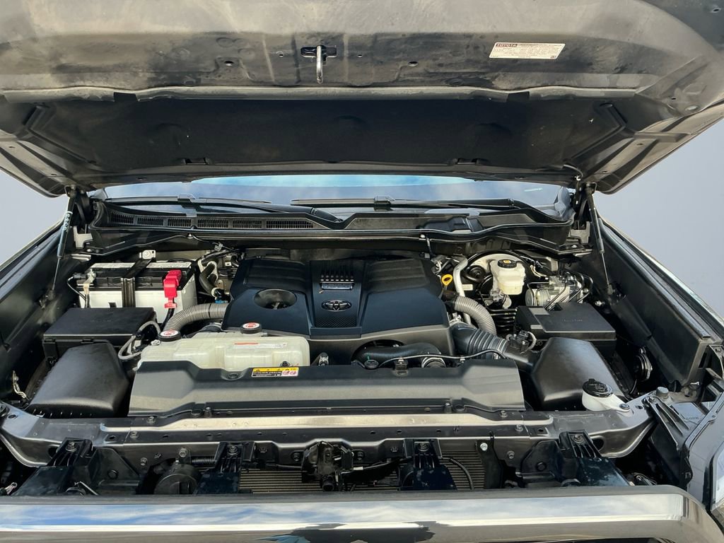 Used 2023 Toyota Tundra Platinum image 18