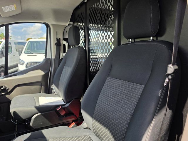 Used 2025 Ford Transit 250 Low Roof w/ Exterior Upgrade Package RWD image 17