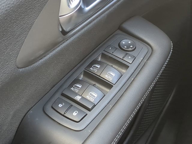 New 2026 Chrysler Voyager LX FWD image 28