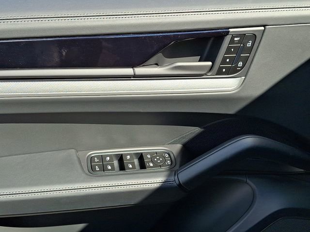 New 2026 Porsche Cayenne S AWD/4WD image 13