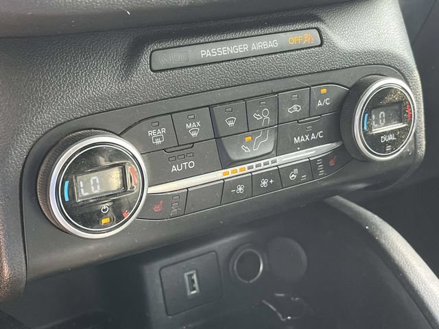 Used 2020 Ford Escape Titanium AWD/4WD image 32