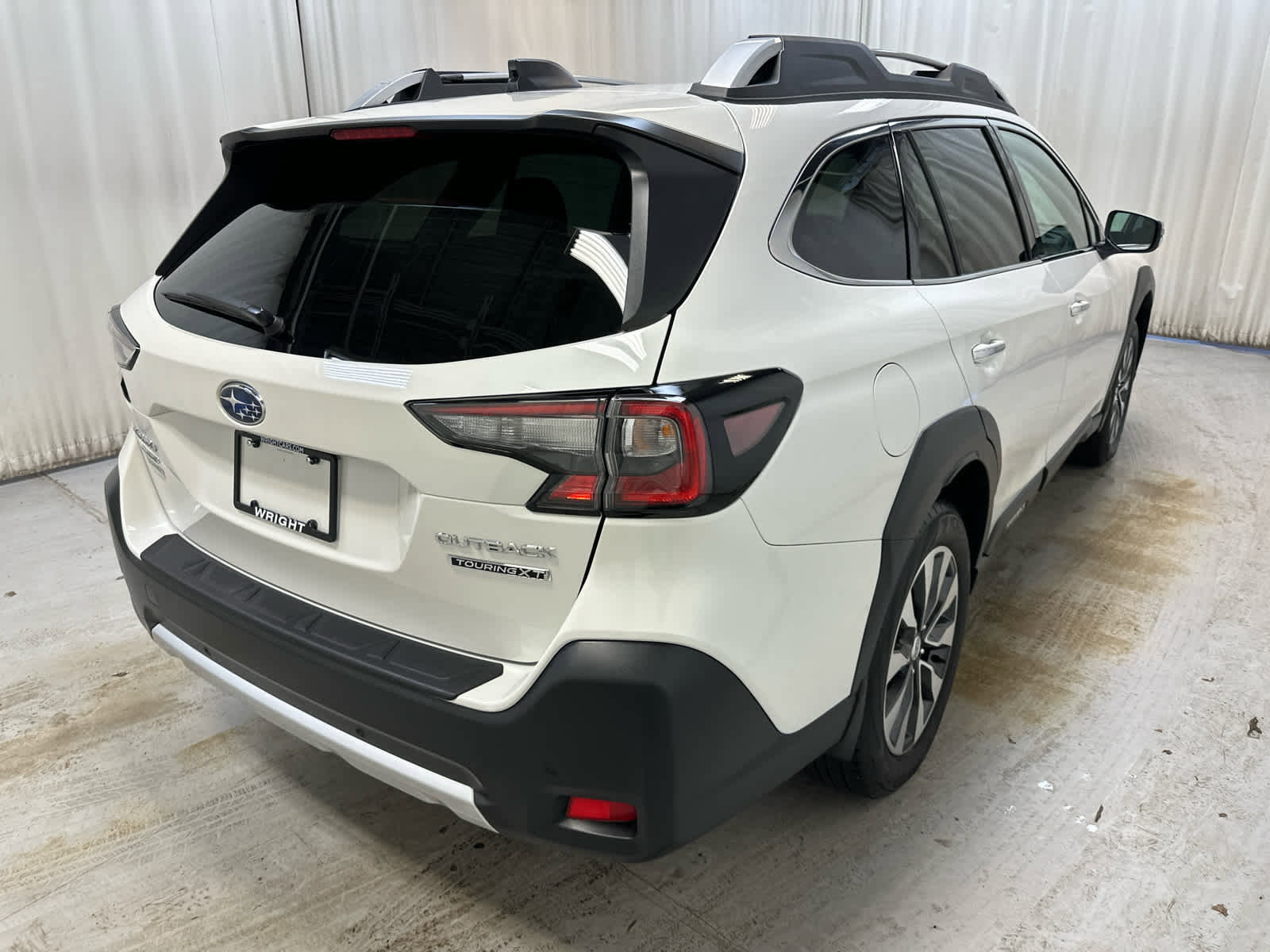 Used 2025 Subaru Outback Touring XT AWD/4WD image 11