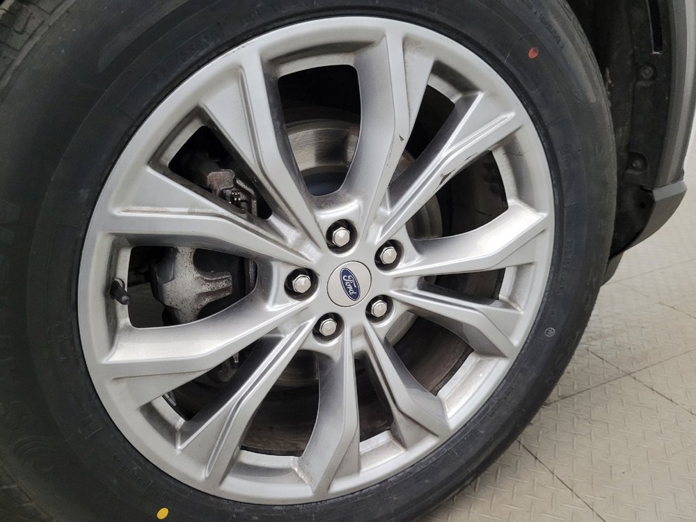 Used 2020 Ford Explorer XLT w/ Equipment Group 202A image 31