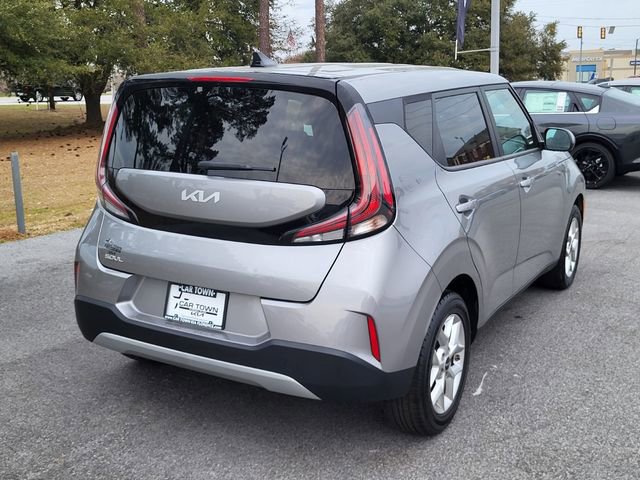 Used 2024 Kia Soul LX w/ Option Group 015 image 2