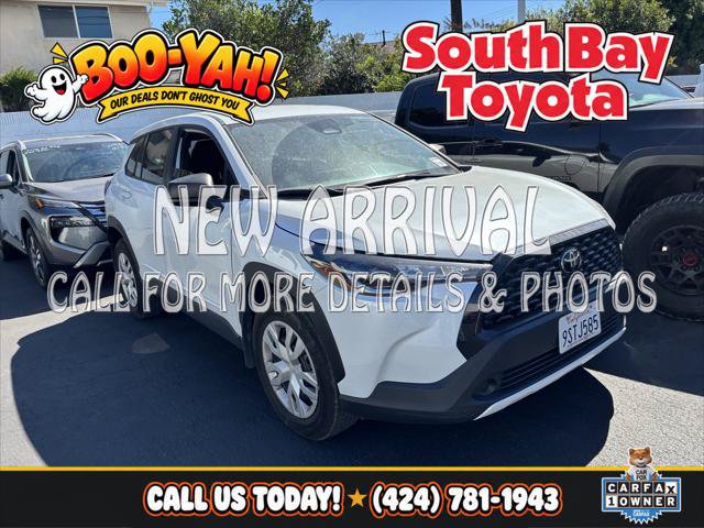 Certified 2025 Toyota Corolla Cross L FWD image 1