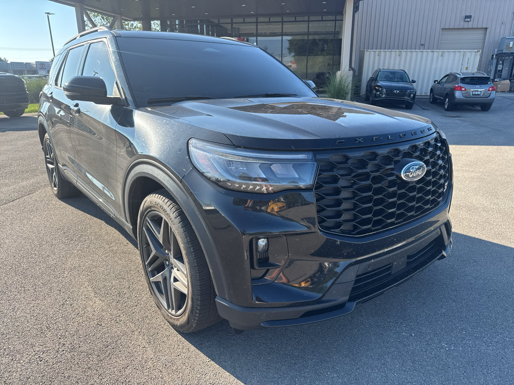 Used 2025 Ford Explorer ST
