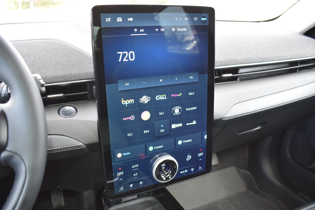 Certified 2023 Ford Mustang Mach-E Premium AWD/4WD image 18