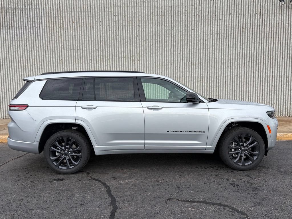 New 2026 Jeep Grand Cherokee L Limited AWD/4WD image 6