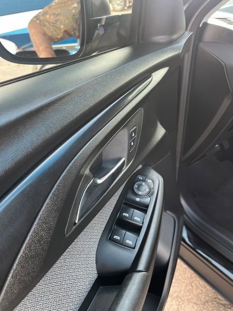Used 2023 Chevrolet TrailBlazer LS FWD image 12