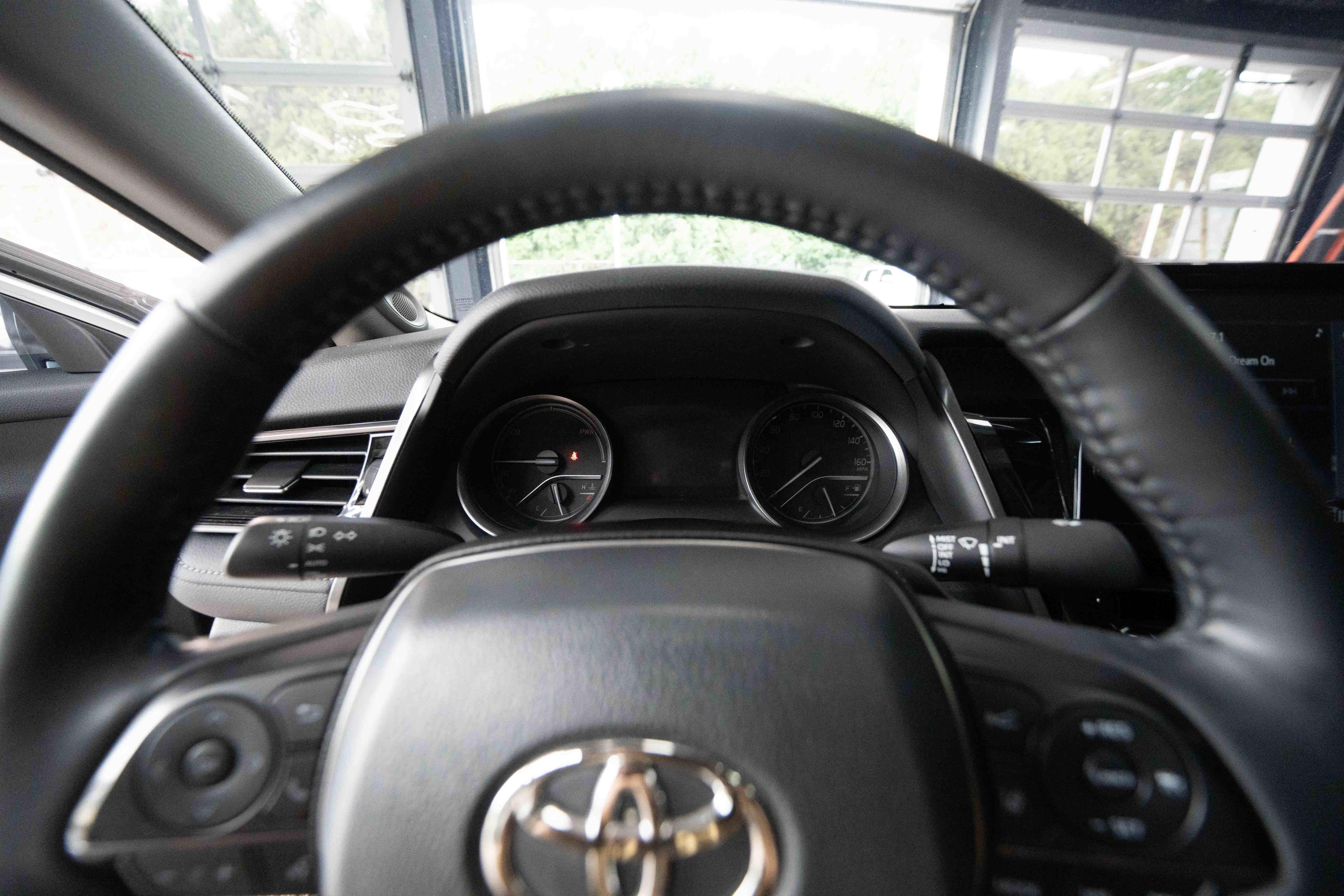 Certified 2022 Toyota Camry XSE w/ Navigation Upgrade Package FWD image 16