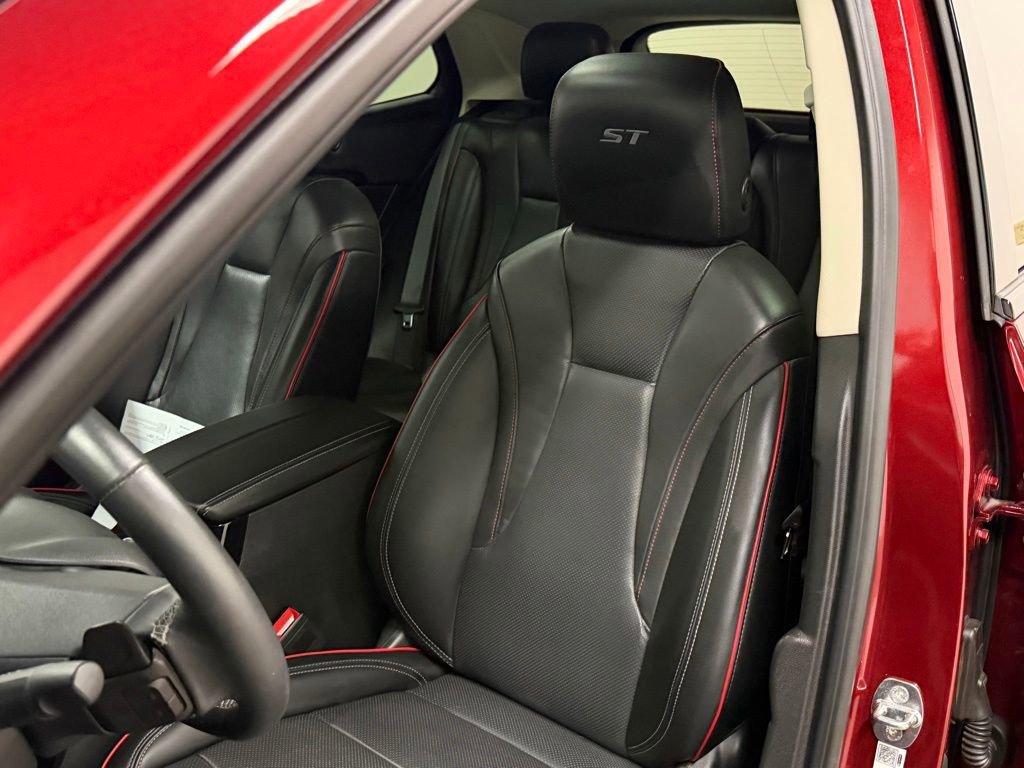 Certified 2023 Buick Envision Essence w/ Sport Touring Package AWD/4WD image 45